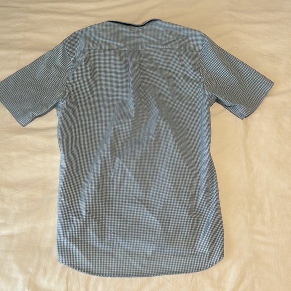 Mens Dockers standard fit button up short sleeve - Picture 2 of 2